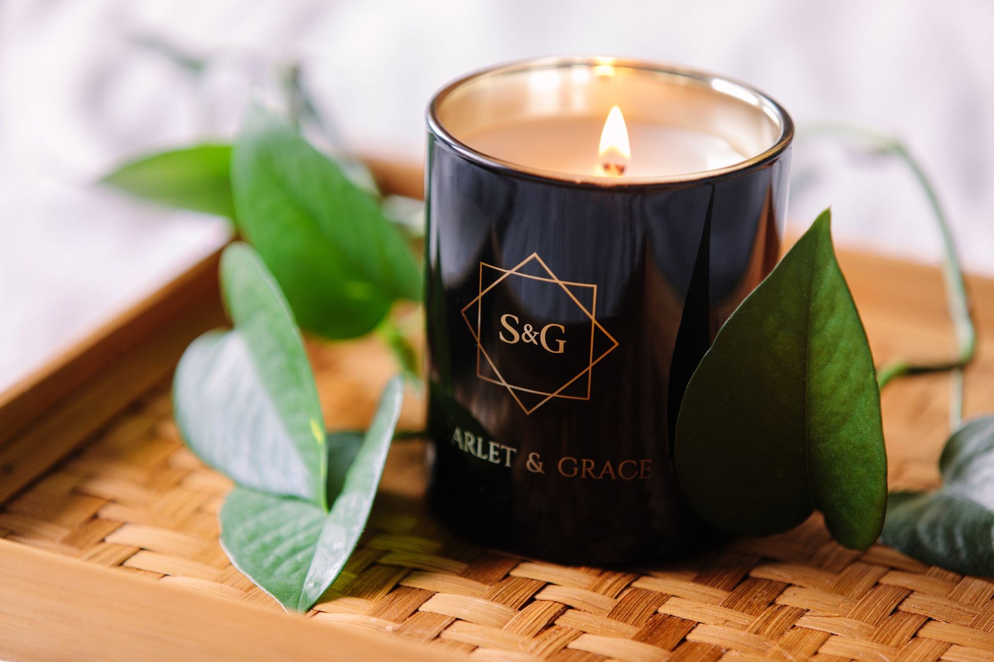 Egyptian Oudh - 340gm Soy Wax Candle - Scarlet & Grace